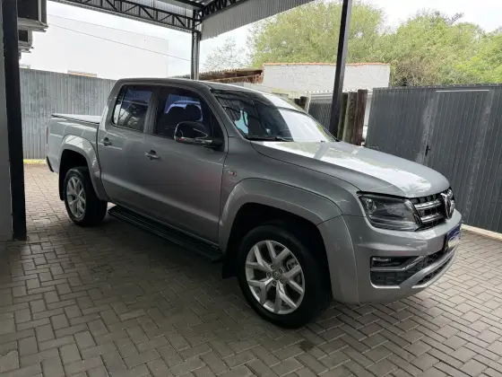VOLKSWAGEN AMAROK 3.0 V6 TDI DIESEL HIGHLINE CD 4MOTION AUTOMÁTICO