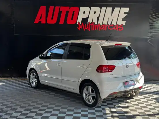 VOLKSWAGEN-FOX-1.6 MSI COMFORTLINE 8V FLEX 4P MANUAL VOLKSWAGEN-FOX-2015