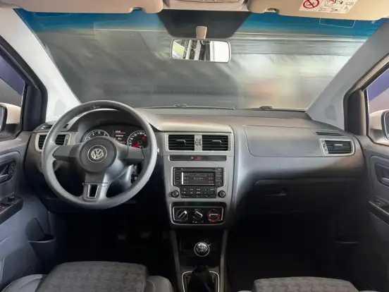 VOLKSWAGEN-FOX-1.6 MSI COMFORTLINE 8V FLEX 4P MANUAL VOLKSWAGEN-FOX-2015