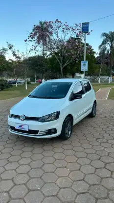 VOLKSWAGEN-FOX-2019