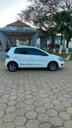 VOLKSWAGEN-FOX-1.6 MSI TOTAL FLEX CONNECT 4P MANUAL VOLKSWAGEN-FOX-2019