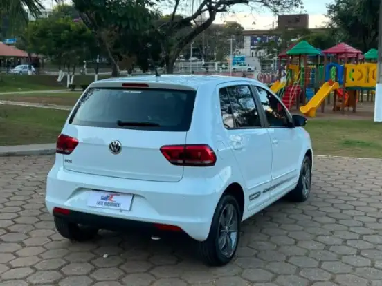 VOLKSWAGEN-FOX-1.6 MSI TOTAL FLEX CONNECT 4P MANUAL VOLKSWAGEN-FOX-2019