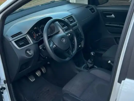VOLKSWAGEN-FOX-1.6 MSI TOTAL FLEX CONNECT 4P MANUAL VOLKSWAGEN-FOX-2019