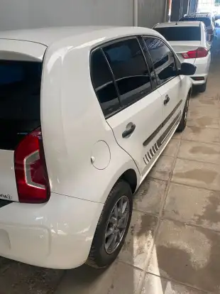 VOLKSWAGEN-GOL-2019