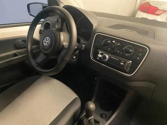 VOLKSWAGEN-GOL-2019