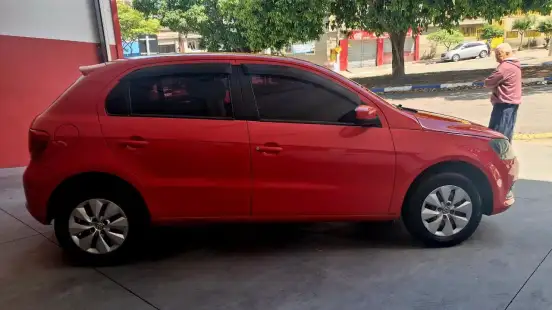 VOLKSWAGEN-GOL-2013