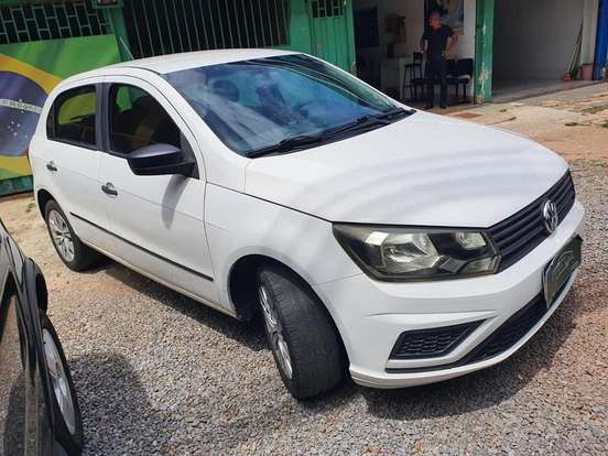 VOLKSWAGEN-GOL-2020
