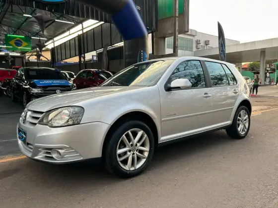 VOLKSWAGEN GOLF 1.6 MI SPORTLINE 8V FLEX 4P MANUAL VOLKSWAGEN GOLF 1.6 MI SPORTLINE 8V FLEX 4P MANUAL
