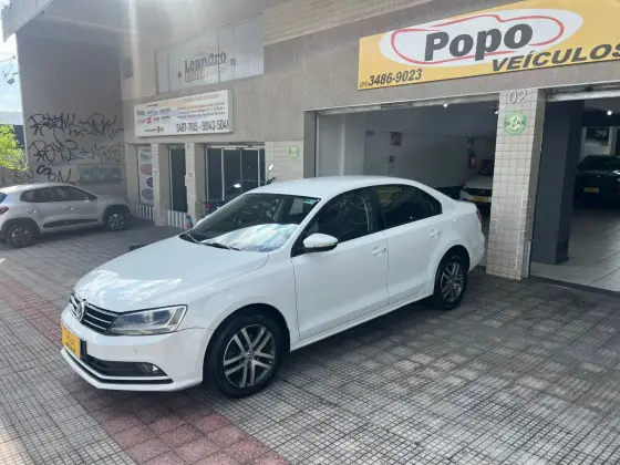 VOLKSWAGEN JETTA 1.4 16V TSI COMFORTLINE GASOLINA 4P TIPTRONIC VOLKSWAGEN JETTA 1.4 16V TSI COMFORTLINE GASOLINA 4P TIPTRONIC