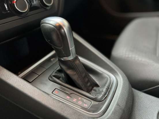 VOLKSWAGEN-JETTA-2016