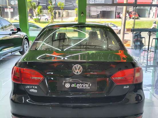 VOLKSWAGEN-JETTA-2.0 COMFORTLINE FLEX 4P TIPTRONIC VOLKSWAGEN-JETTA-2014