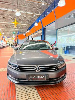VOLKSWAGEN-PASSAT-2017