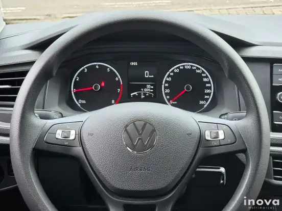 VOLKSWAGEN-POLO-2023