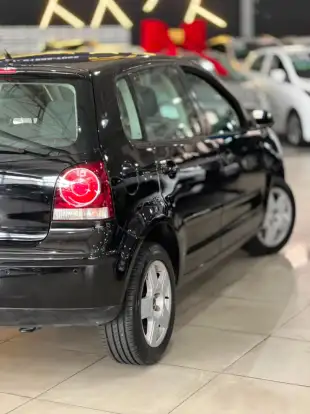 VOLKSWAGEN-POLO-2010