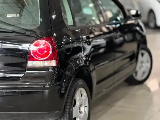 VOLKSWAGEN-POLO-1.6 MI 8V TOTAL FLEX 4P MANUAL VOLKSWAGEN-POLO-2010