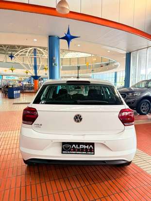 VOLKSWAGEN-POLO-2018