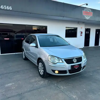 VOLKSWAGEN POLO SEDAN 1.6 MI 8V FLEX 4P MANUAL VOLKSWAGEN POLO SEDAN 1.6 MI 8V FLEX 4P MANUAL