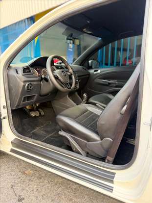 VOLKSWAGEN-SAVEIRO-2017