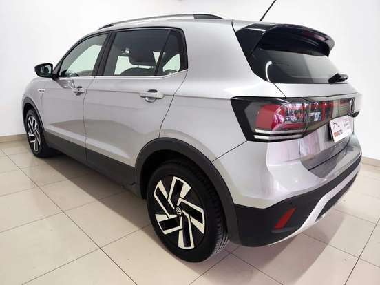 VOLKSWAGEN-T-CROSS-2024