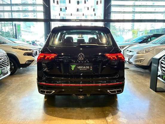 VOLKSWAGEN-TIGUAN-2023