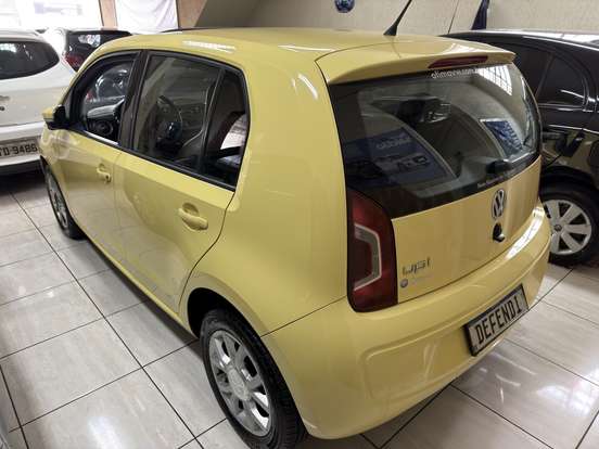 VOLKSWAGEN-UP-2014