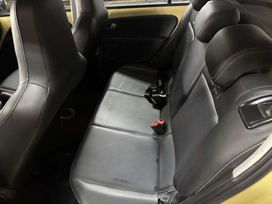 VOLKSWAGEN-UP-1.0 MPI HIGH UP 12V FLEX 4P MANUAL VOLKSWAGEN-UP-2014
