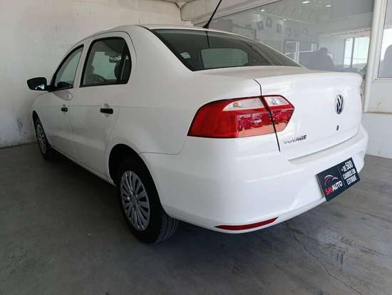 VOLKSWAGEN-VOYAGE-2023