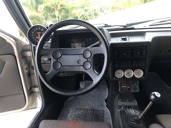 VOLKSWAGEN-GOL-1993