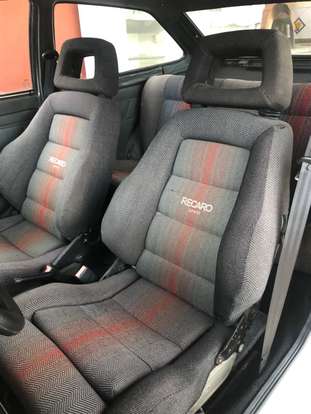 VOLKSWAGEN-GOL-1993