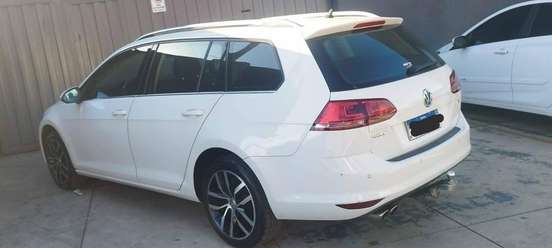 VOLKSWAGEN-GOLF-2017