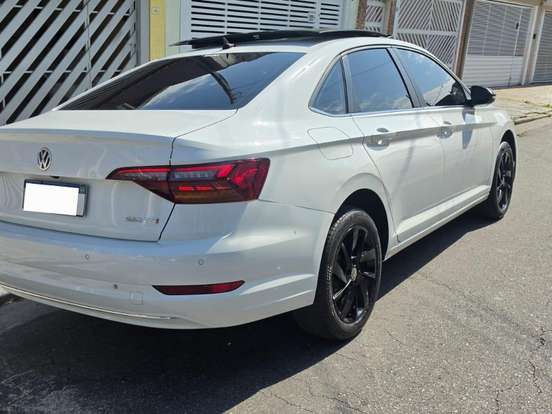 VOLKSWAGEN-JETTA-1.4 250 TSI TOTAL FLEX COMFORTLINE TIPTRONIC VOLKSWAGEN-JETTA-2020