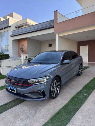 VOLKSWAGEN-JETTA-2021