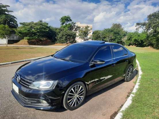 VOLKSWAGEN-JETTA-2017
