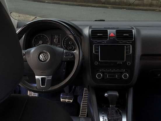 VOLKSWAGEN-JETTA-2.5 I 20V 170CV GASOLINA 4P TIPTRONIC VOLKSWAGEN-JETTA-2010