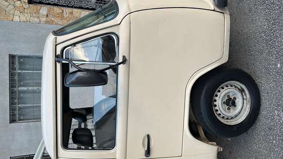VOLKSWAGEN-KOMBI-1993