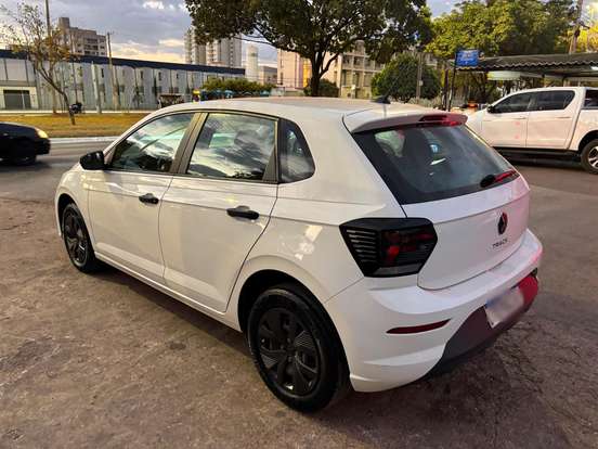VOLKSWAGEN-POLO-2025