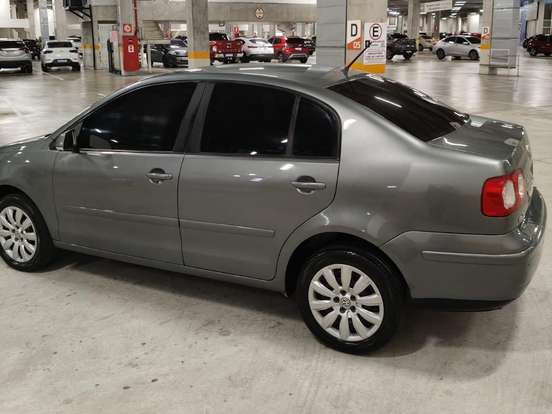 VOLKSWAGEN-POLO-1.6 MI 8V E-FLEX 4P MANUAL VOLKSWAGEN-POLO-2011