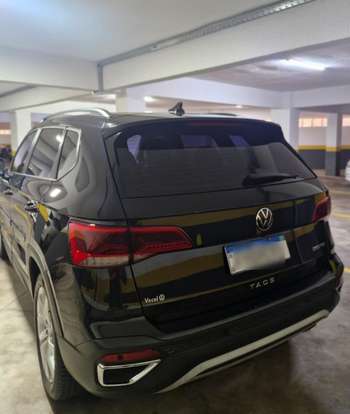 VOLKSWAGEN-TAOS-2022