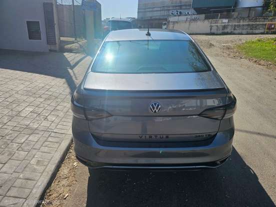 VOLKSWAGEN-VIRTUS-2023