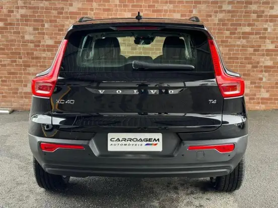 VOLVO-XC40-2.0 T4 GASOLINA GEARTRONIC VOLVO-XC40-2018