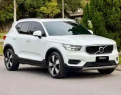 VOLVO XC40 2.0 T4 GASOLINA MOMENTUM GEARTRONIC VOLVO XC40 2.0 T4 GASOLINA MOMENTUM GEARTRONIC
