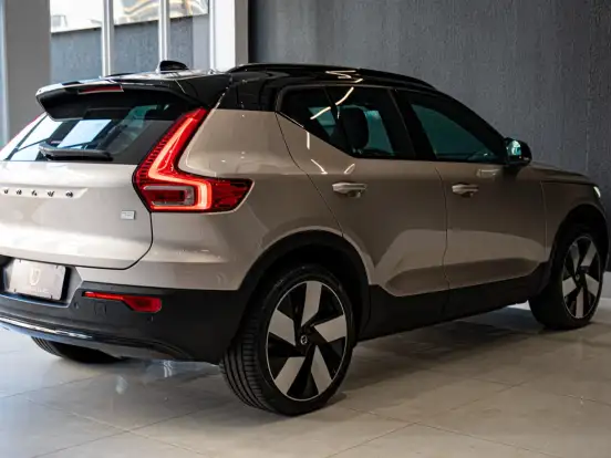 VOLVO-XC40-P8 RECHARGE TWIN ELECTRIC ULTIMATE AWD VOLVO-XC40-2023