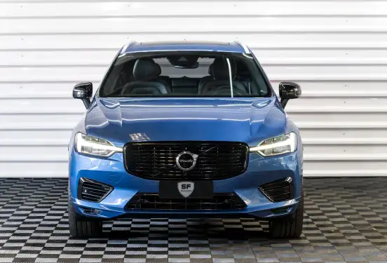 VOLVO-XC60-2019