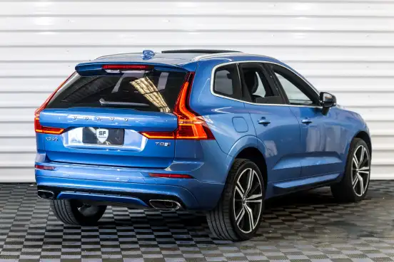 VOLVO-XC60-2019