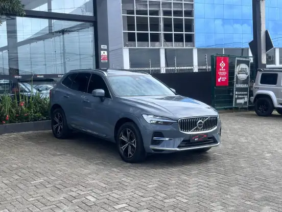 VOLVO-XC60-2021