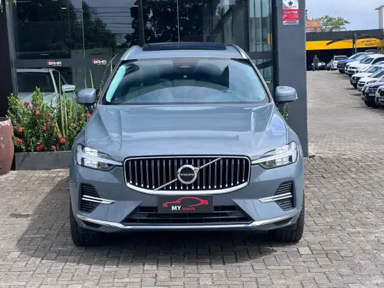 VOLVO-XC60-2021