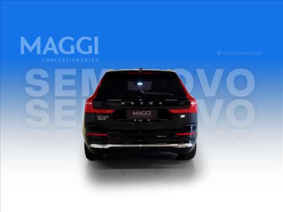 VOLVO-XC60-2023