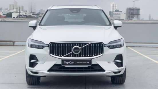 VOLVO-XC60-2024