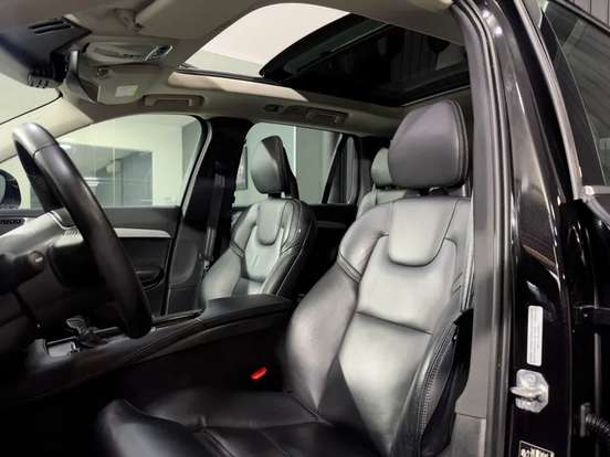 VOLVO-XC90-2.0 T6 GASOLINA MOMENTUM AWD GEARTRONIC VOLVO-XC90-2020