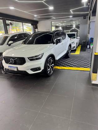 VOLVO XC40 2.0 T5 GASOLINA R-DESIGN AWD GEARTRONIC